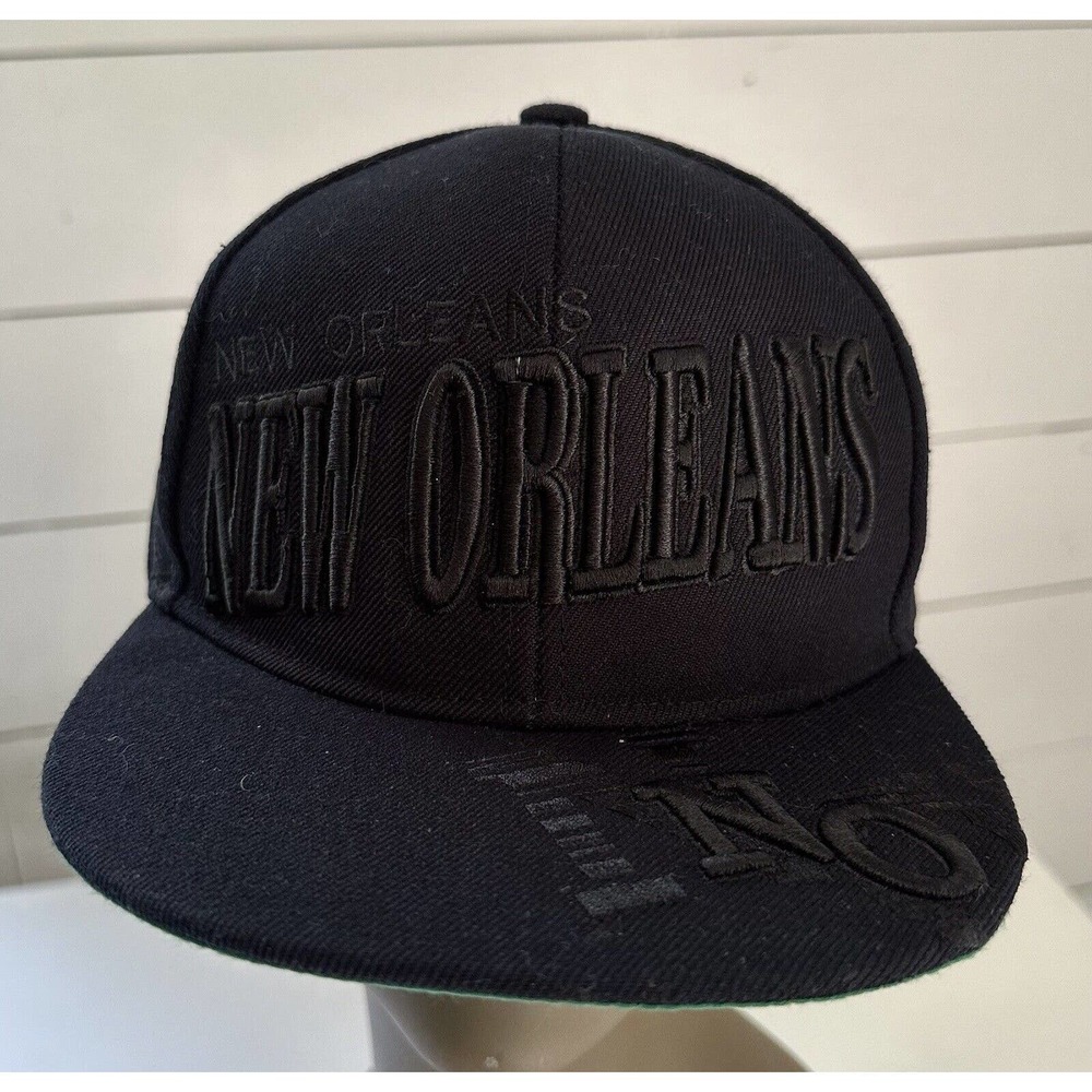 Black & White New Orleans Cap Hat Snapback